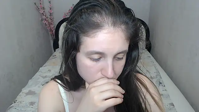 Holliy_Cooper webcam