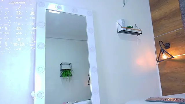 AnnieRouse__ webcam