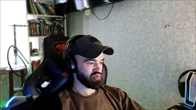 _Serious_Man webcam