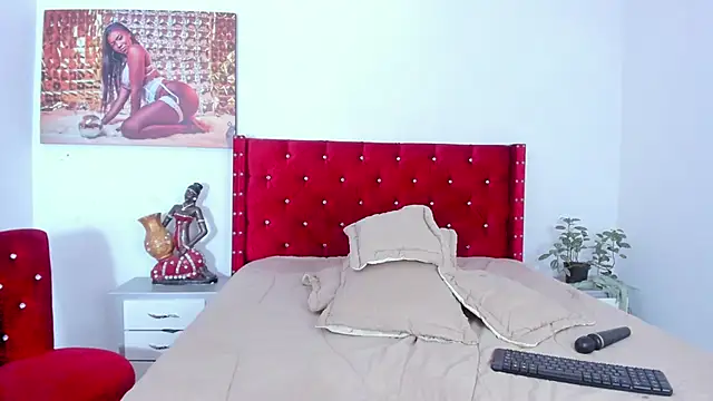 Christie_Wilde webcam