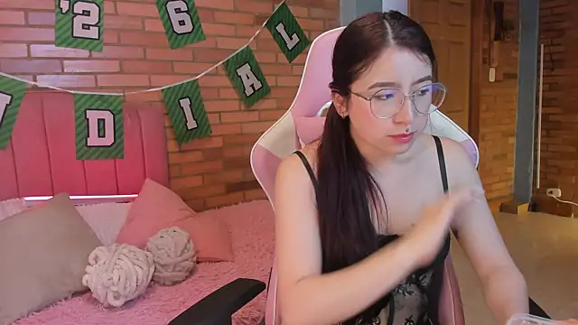 Amy_joones webcam
