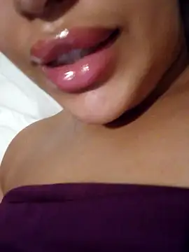 Sexlove1xo webcam