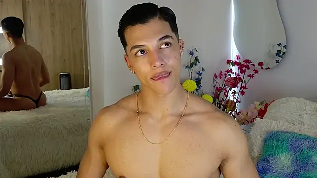 Troye_Williams webcam