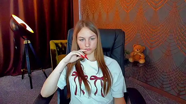 MilaAddams webcam
