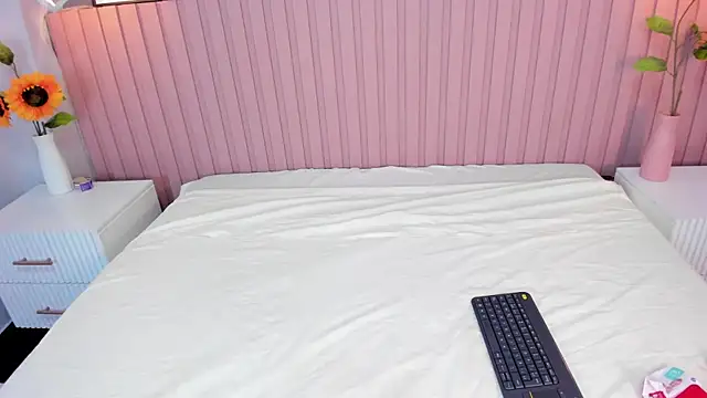 Victoria__Thompson__ webcam