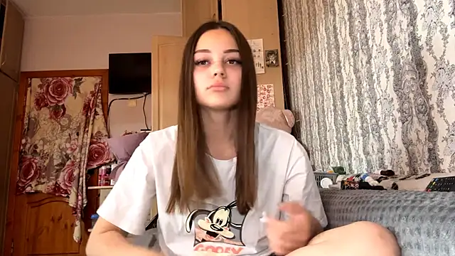 elzamoon webcam