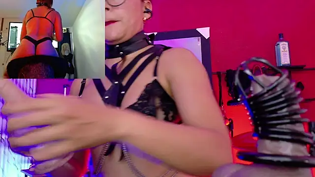 MistressSlut1 webcam