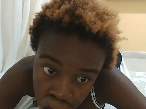 Sexxyy-Lizz live cam on StripChat