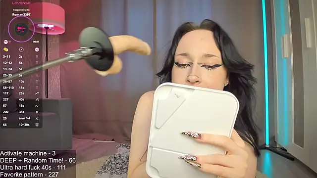 Juicy_Vikki webcam