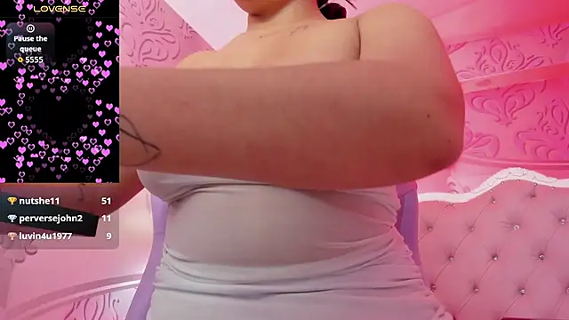 MishRaven webcam