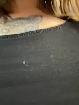Sunny___Bunny webcam