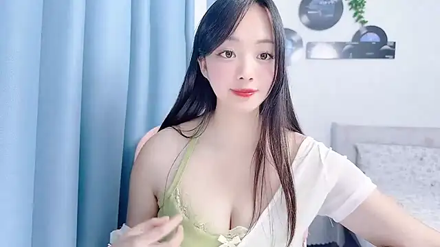 Winnie666999 webcam