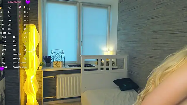 DeniseMekus live cam on StripChat