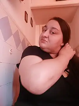 GoodLadyAlla live cam on StripChat