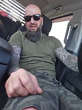 Beardedtattood webcam