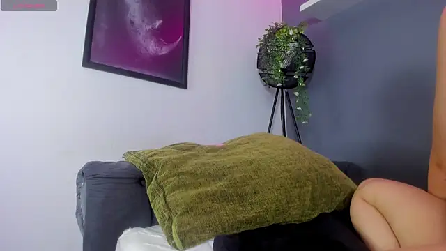 Kira_Exe_ webcam