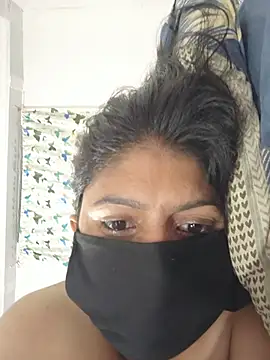 Funcouple0069 webcam