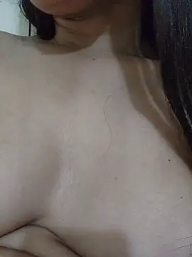 CuteSarikaLIVE webcam