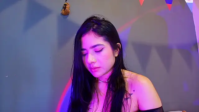adara_johnson__ webcam