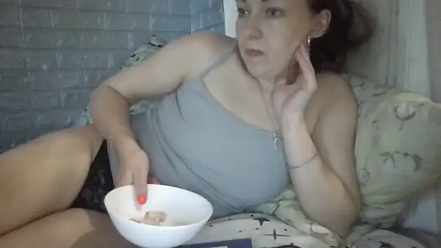 DanaNeon webcam
