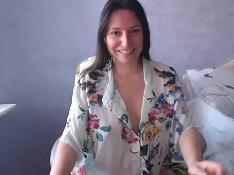 LuckyLisa23 webcam