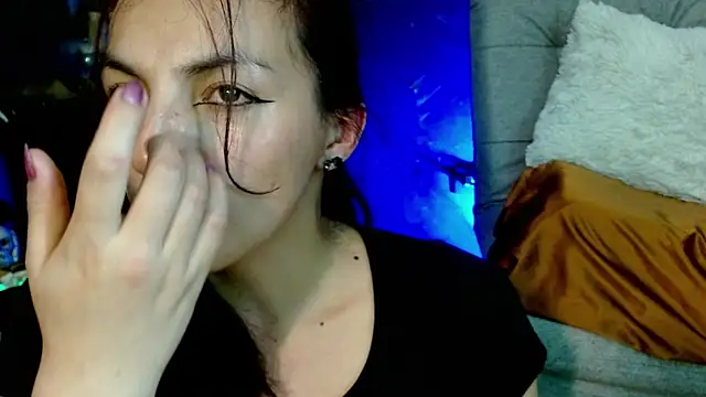 julieth_sex1 live cam on StripChat