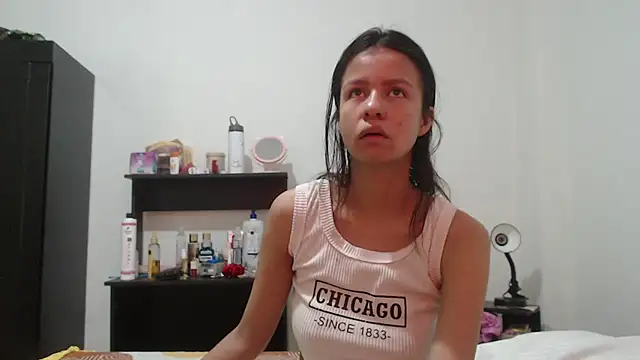 nathaly_jones_ live cam on StripChat