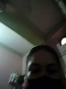 sanu_07 live cam on StripChat