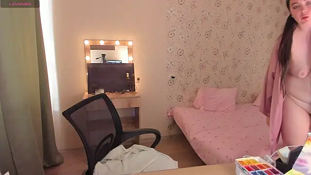 Alice_next_door webcam