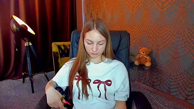 MilaAddams webcam