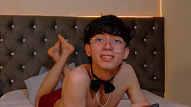 Twink_Sebas7 webcam