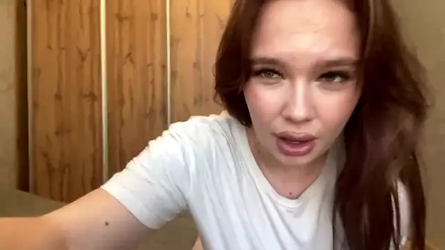 MollyFenx webcam