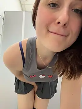 free cam chat Dina Tease