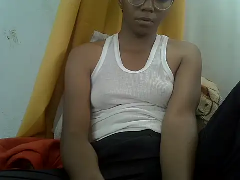 ElianeHot webcam