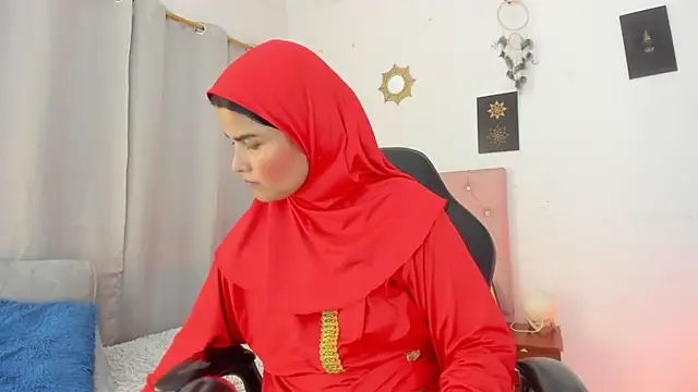 AishaAmin_ webcam