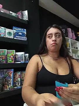 MissNyraSecret webcam