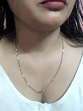 Wild-janvi webcam
