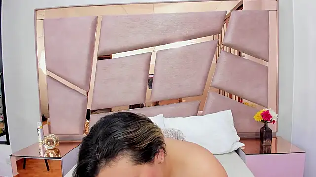KylieGretchen webcam