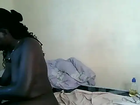 Arielebony375 live cam on StripChat