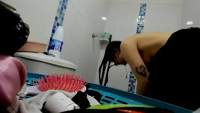Sweet-Suck69 webcam