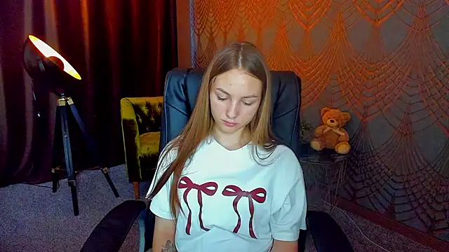 MilaAddams webcam