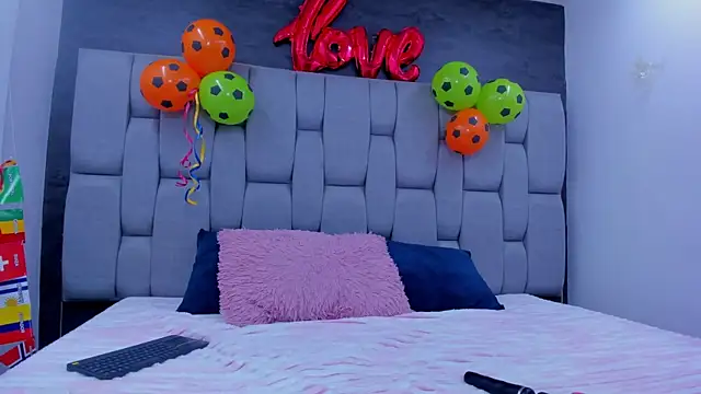 Sarita_Ass webcam