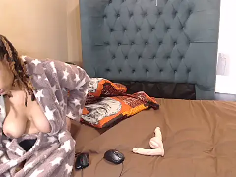 ChubbyBustyX webcam