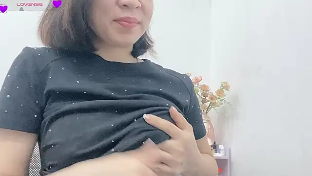 Ryo-Jisoo webcam