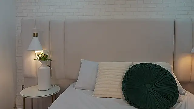 GabyJones_ webcam