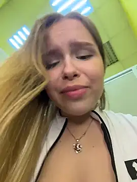 free adult sex chat Liza Risky