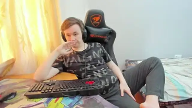 iliaskrislove webcam