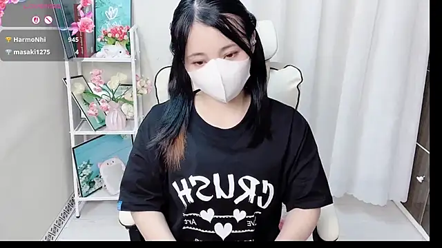 Clover_Nhi webcam