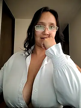 Esmeralda333 webcam