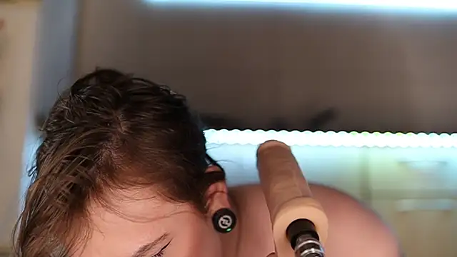 SKIBIDIBETTY webcam